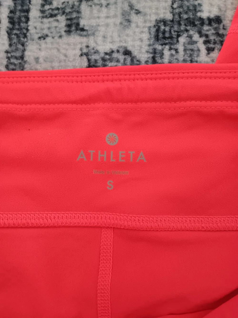 Womens Athleta Capris Size Small.